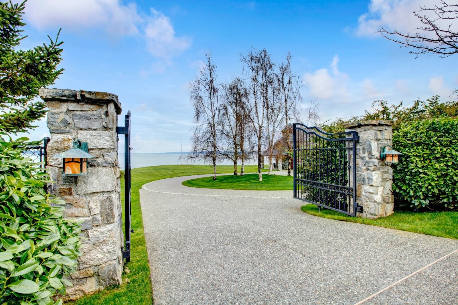 Automatic residential driveway gate with a gate opener system
